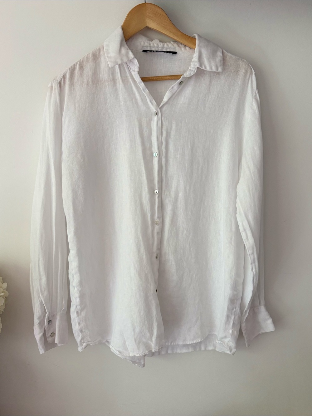 Zara Oversized White Linen Shirt - Size XS - Button-Down Shirt